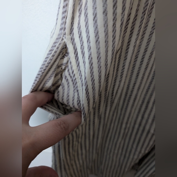 LuLaRoe Chaylin Ruffle Sleeve Dress Striped Size XL - Picture 4 of 7